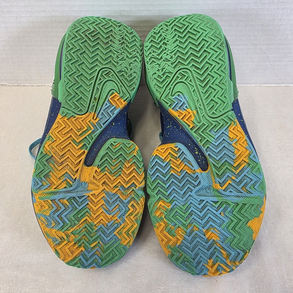 Nike LeBron Witness 7 Kaleidoscope Basketball Shoes Sneakers DQ8650-400 Youth 4Y - Picture 7 of 7